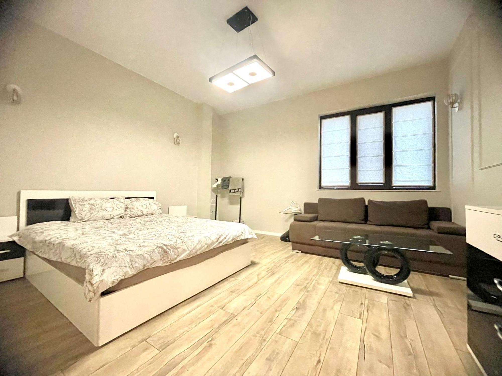 Nataly New Luxury Apartment On Black Sea Varna ภายนอก รูปภาพ
